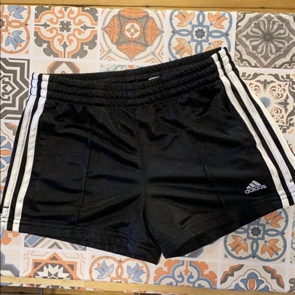 Adidas trifold stripes shorts - Picture 1 of 4